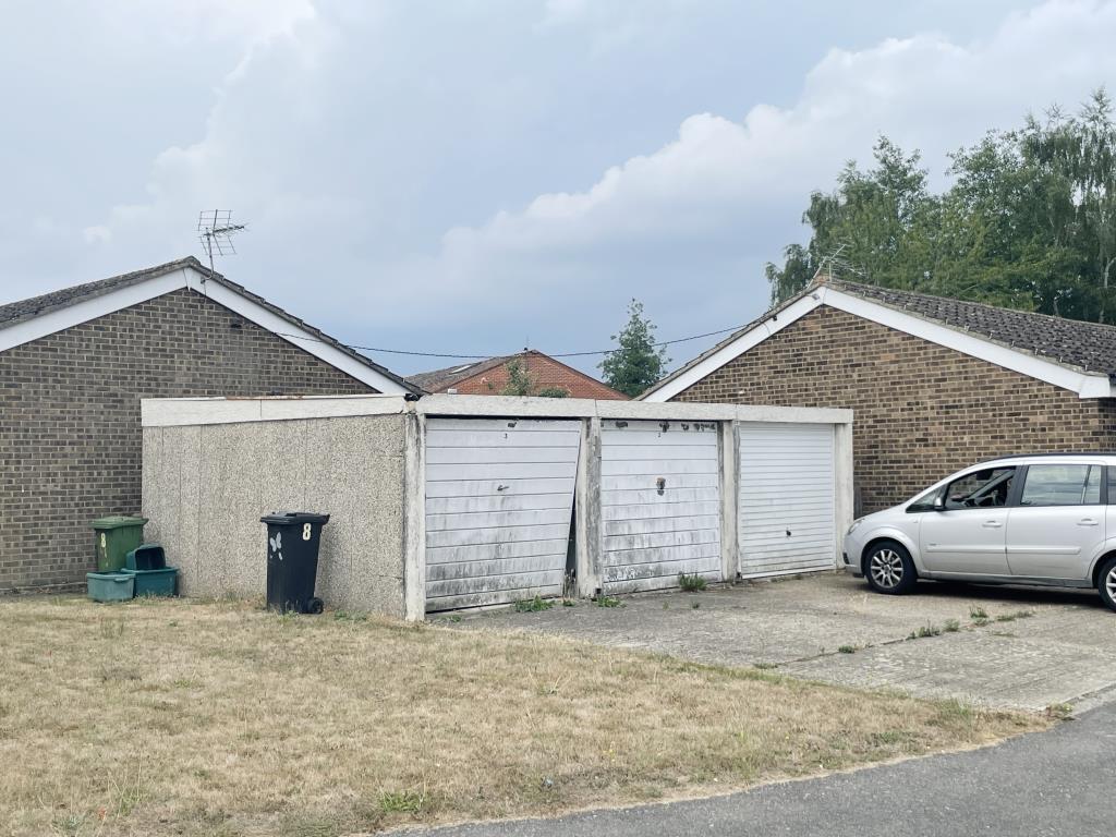 Lot: 135 - THREE LOCK-UP GARAGES AND LAND - 